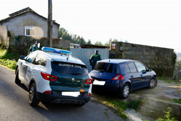 Guardia Civil coches Meis