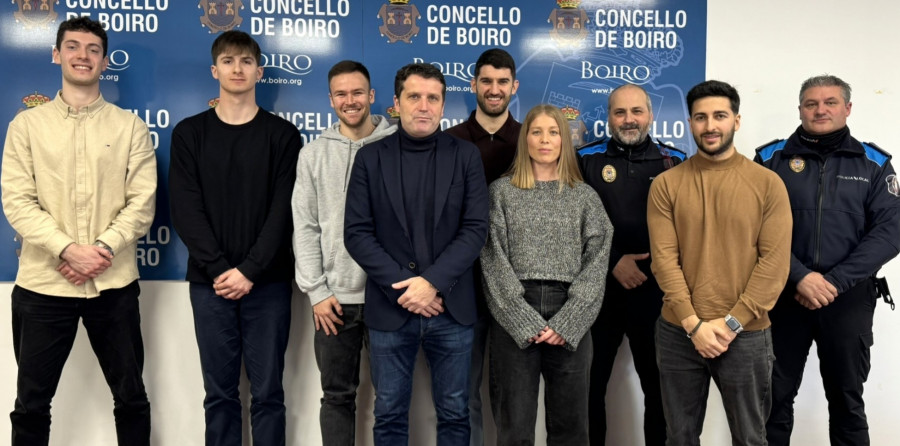 Seis nuevos agentes tomaron esta mañana posesión de sus cargos en la Policía Local de Boiro