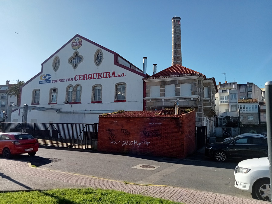 El PP de Ribeira demanda al Gobierno local que solicite la reversión de los terrenos de la nave de Cerqueira en Bandourrío