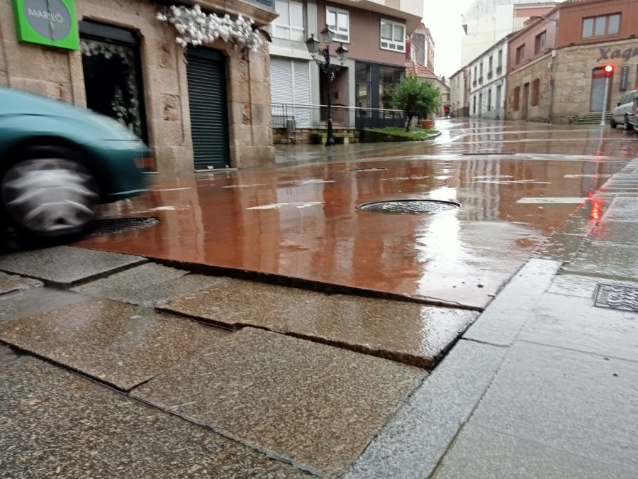 Exigen medidas de seguridad en el vial de Ribeira a Martín, que multiplicó en los últimos años su tráfico de vehículos