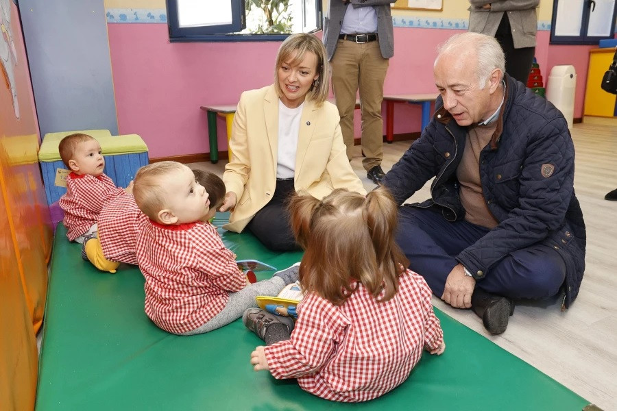 El Punto de Atención á Infancia de Baión abrirá en este trimestre con tres aulas y veinte plazas