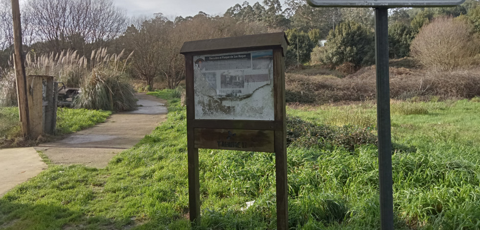 El Ayuntamiento de Ribeira insiste en integrar el parque de San Roque en la ciudad al dotar de iluminación a la senda de acceso