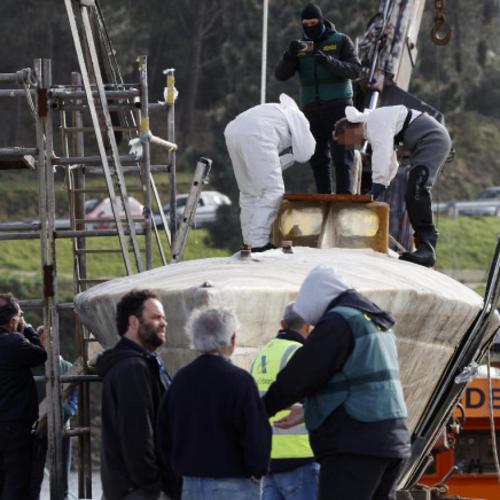 Hallado un narcosubmarino en la Costa da Morte