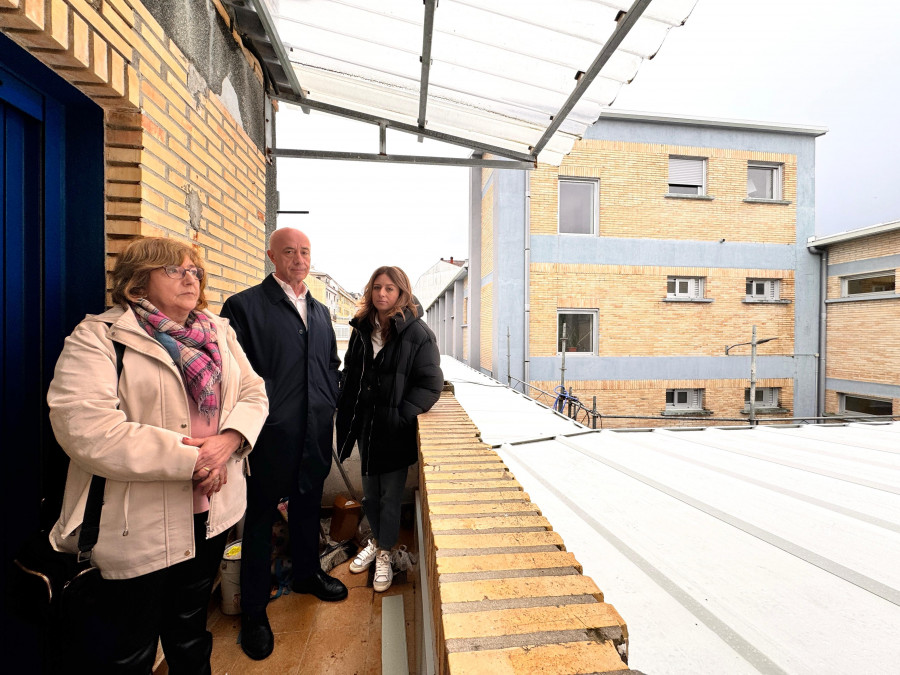 Vilanova crea una nueva cubierta para reducir las humedades en la Escuela Infantil