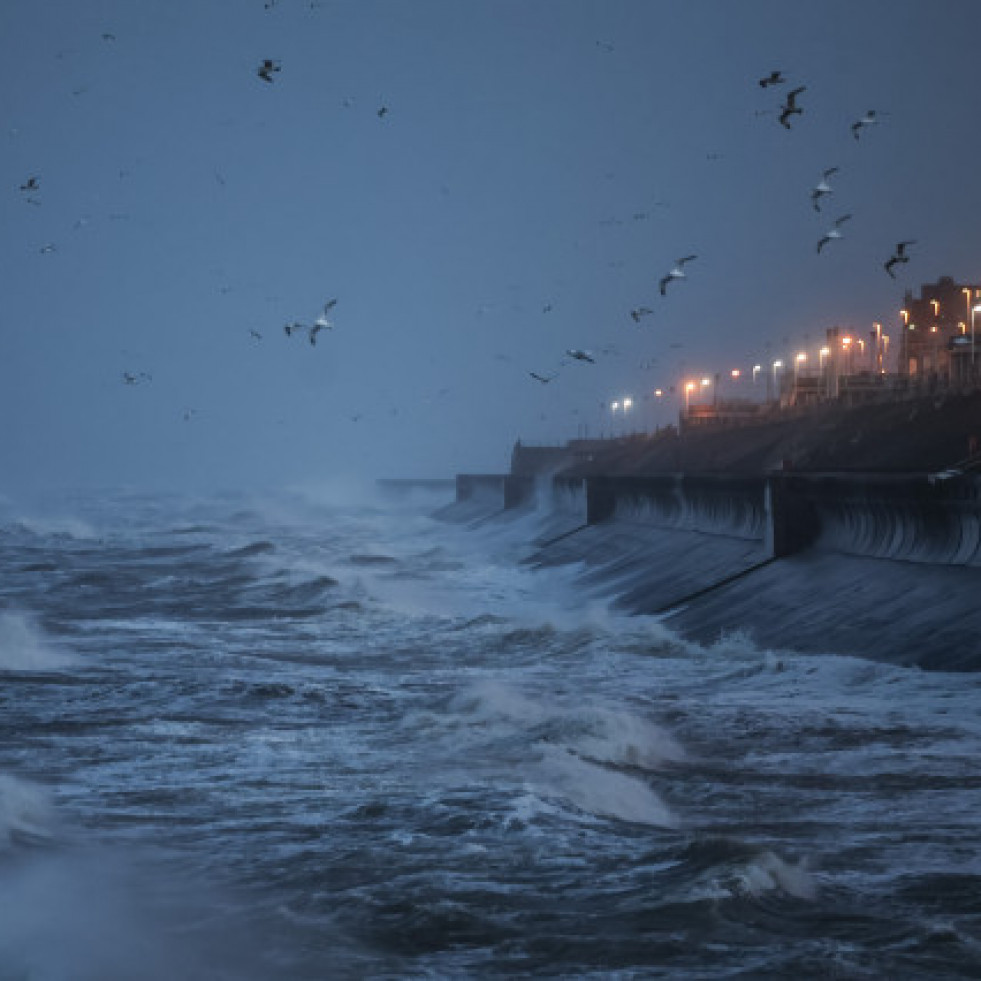 El temporal Éowyn azota Irlanda con rachas de viento de hasta 180 kilómetros por hora