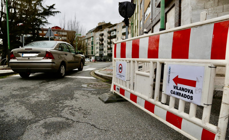 Los cambios del tráfico en el entorno de O Con se saldan sin incidentes y con algún despiste