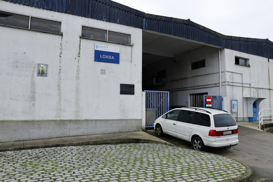 La lonja de Cambados tendrá que convivir durante ocho meses con las obras de reforma, que empezarán de manera inminente