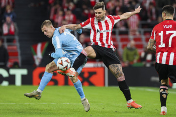 EldefensadelAthleticYeraylvarezdpeleaporunbalnanteMatejVydraidelViktoriaPlzen