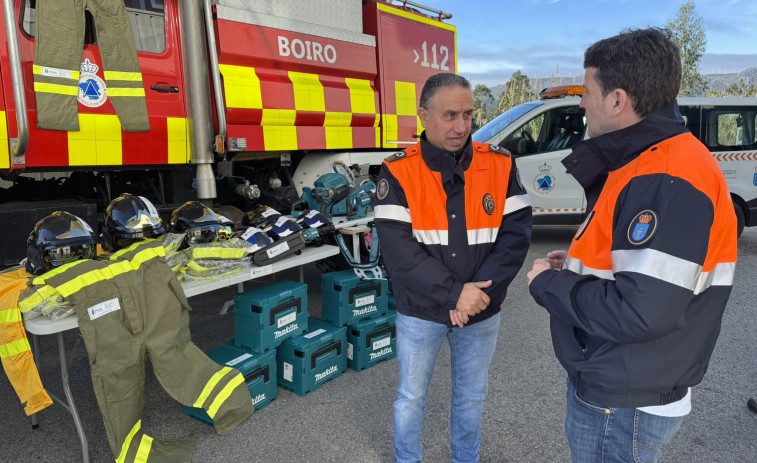 Protección Civil de Boiro refuerza su equipamiento gracias a una subvención de la Diputación de A Coruña