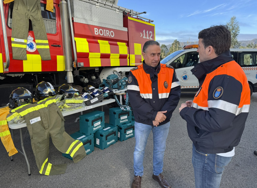 Protección Civil de Boiro refuerza su equipamiento gracias a una subvención de la Diputación de A Coruña