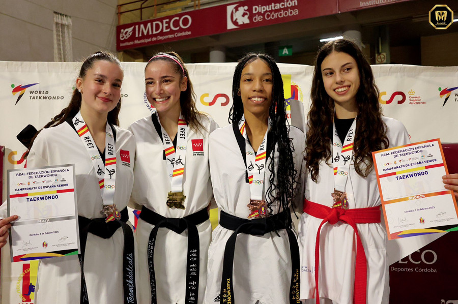 Los taekwondistas arousanos cobran protagonismo en la victoria gallega