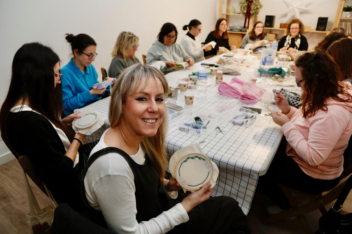 Taller de bordado casa das formigas