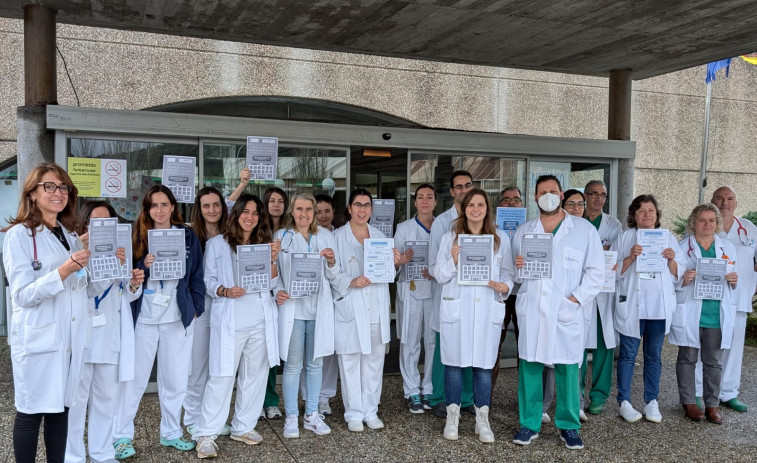 Médicos del Hospital do Salnés se concentraron para pedir un estatuto propio para la profesión