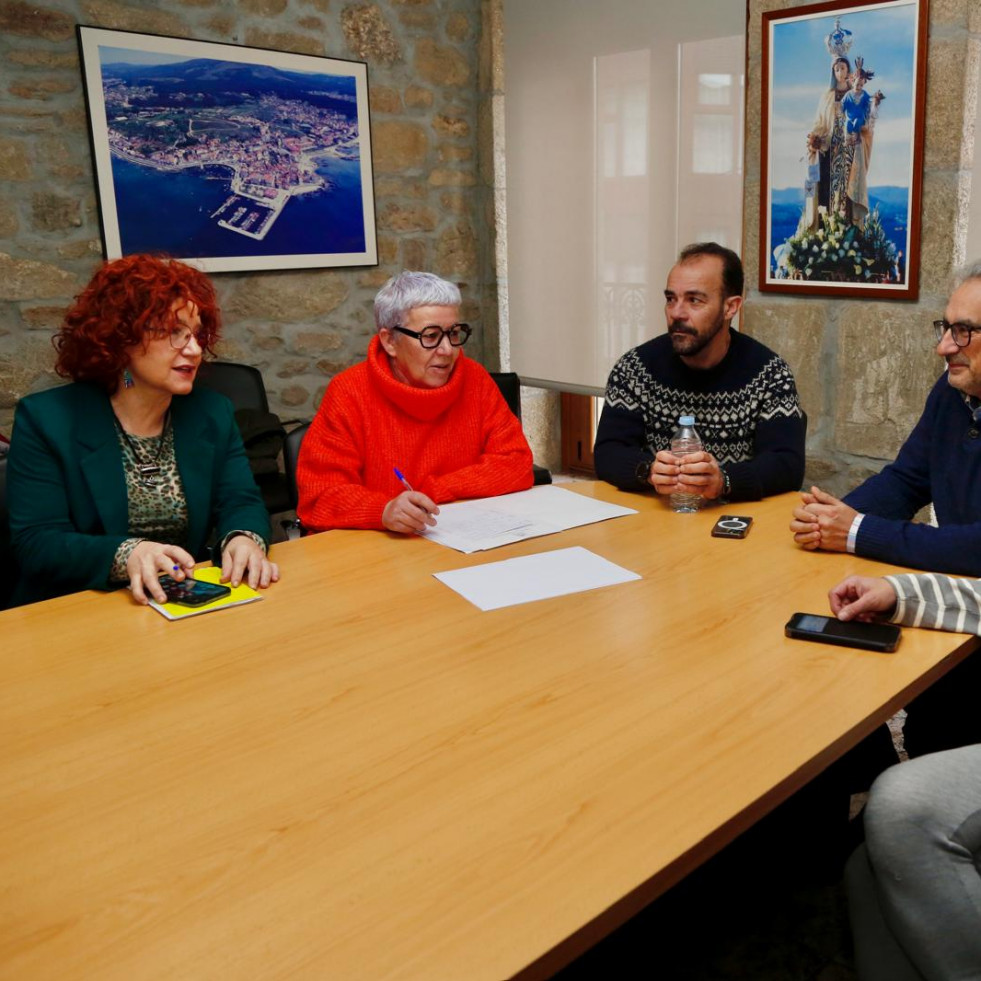 La Cofradía proyecta una ampliación de la lonja de Carril para ganar 150 metros