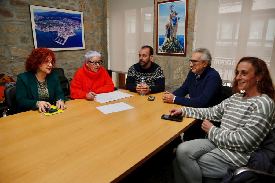 La Cofradía proyecta una ampliación de la lonja de Carril para ganar 150 metros