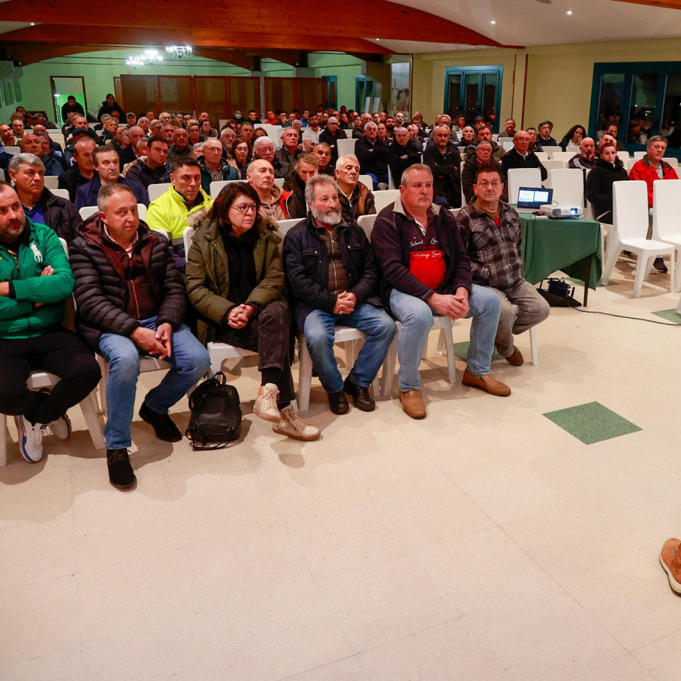 Viticultores y cooperativas se unen para convertir a O Salnés en una zona libre del uso de insecticidas