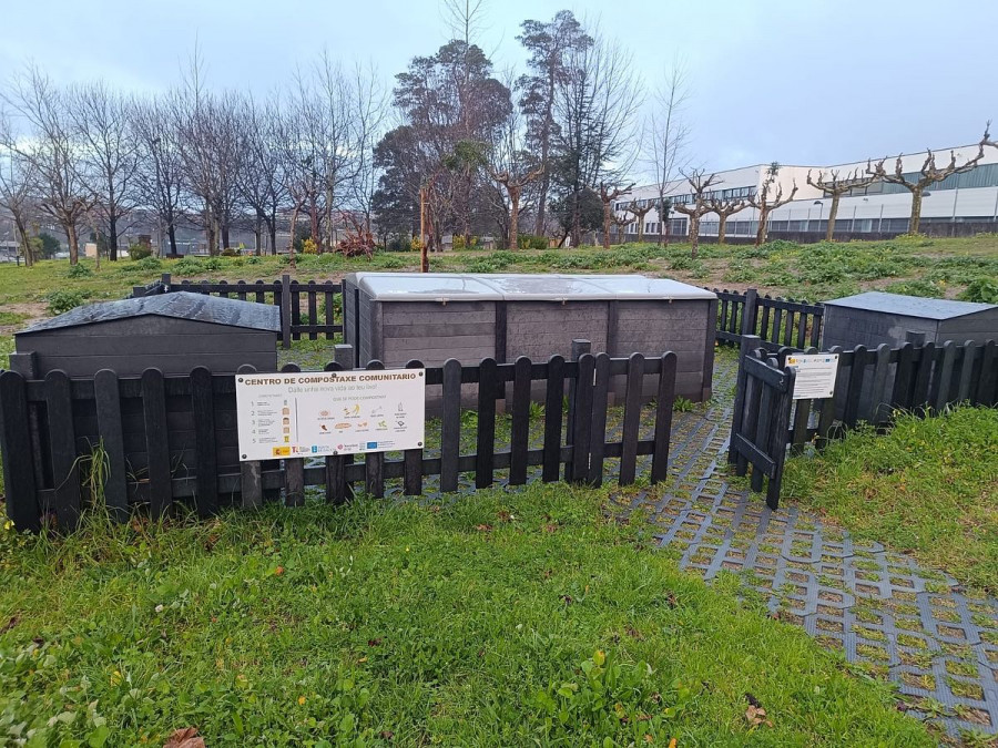 El compostero instalado en la zona de Baltar ya se encuentra abierto y en funcionamiento