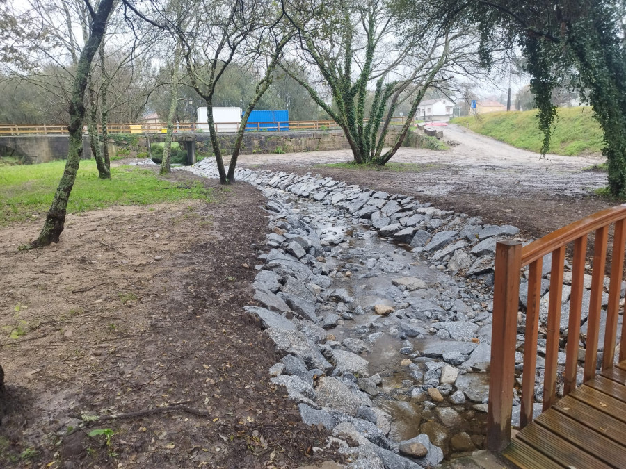 La Xunta termina en Valga las obras para reducir inundaciones en el parque Irmáns Dios Mosquera