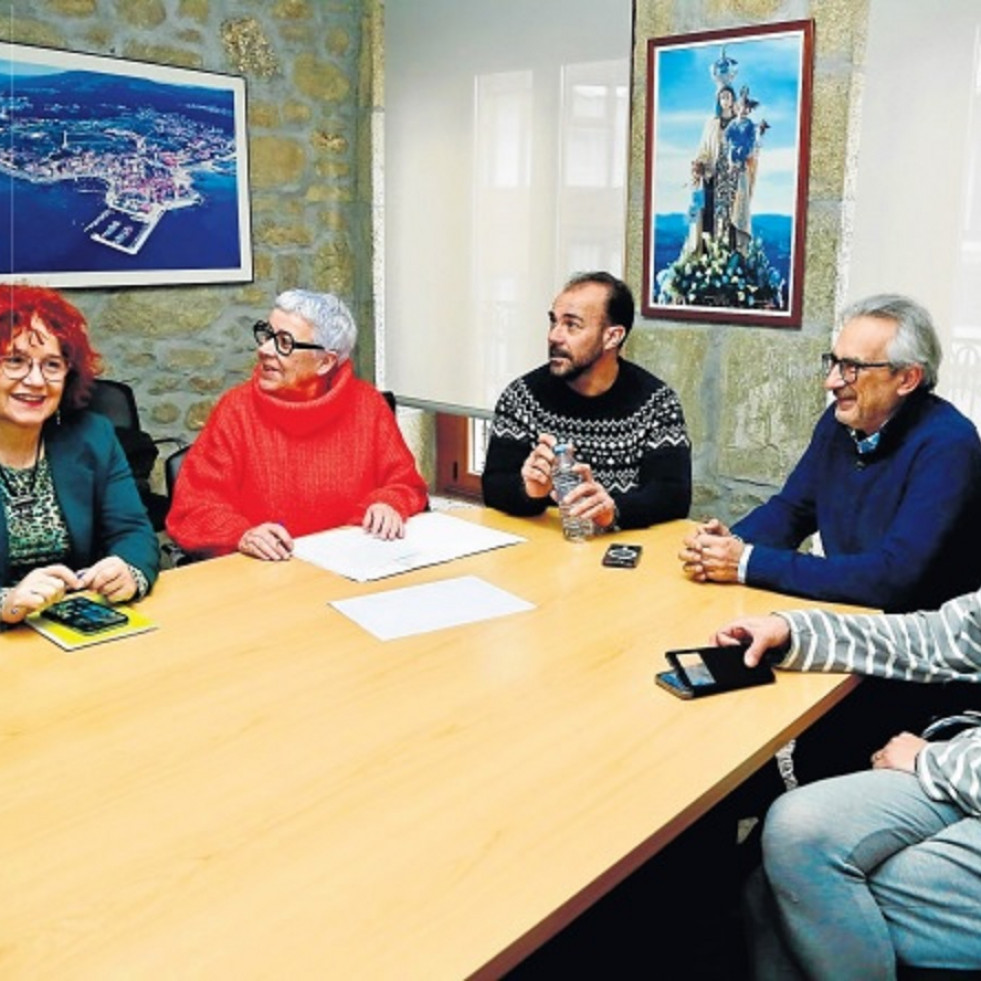 El BNG lleva al Parlamento la “lonxa encuberta” en las naves concesionadas a los Parquistas en O Ramal