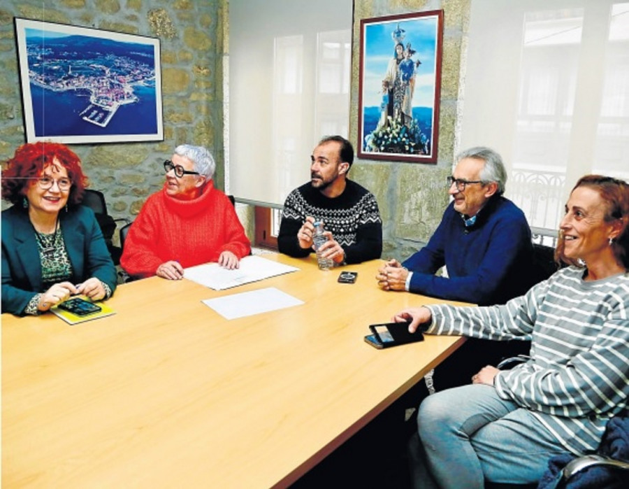 El BNG lleva al Parlamento la “lonxa encuberta” en las naves concesionadas a los Parquistas en O Ramal