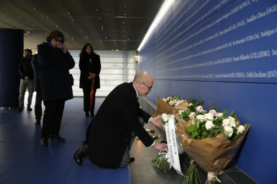 Madrid homenajea a las víctimas del 11-M en Atocha