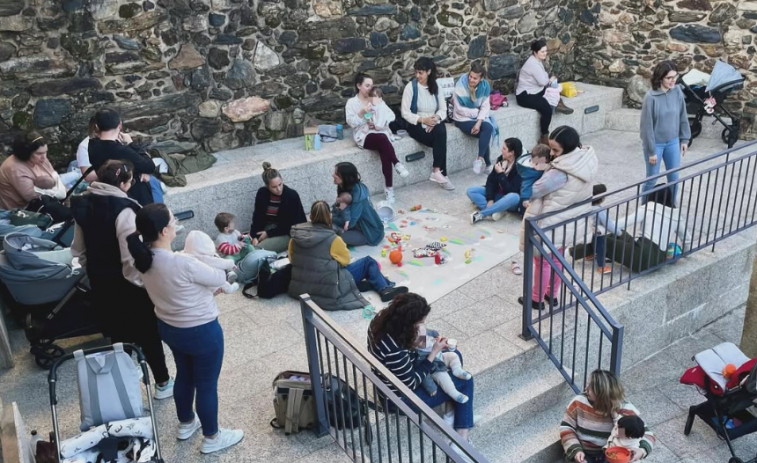 Portonovo acoge un encuentro de padres y madres organizado por la Asociación Petís