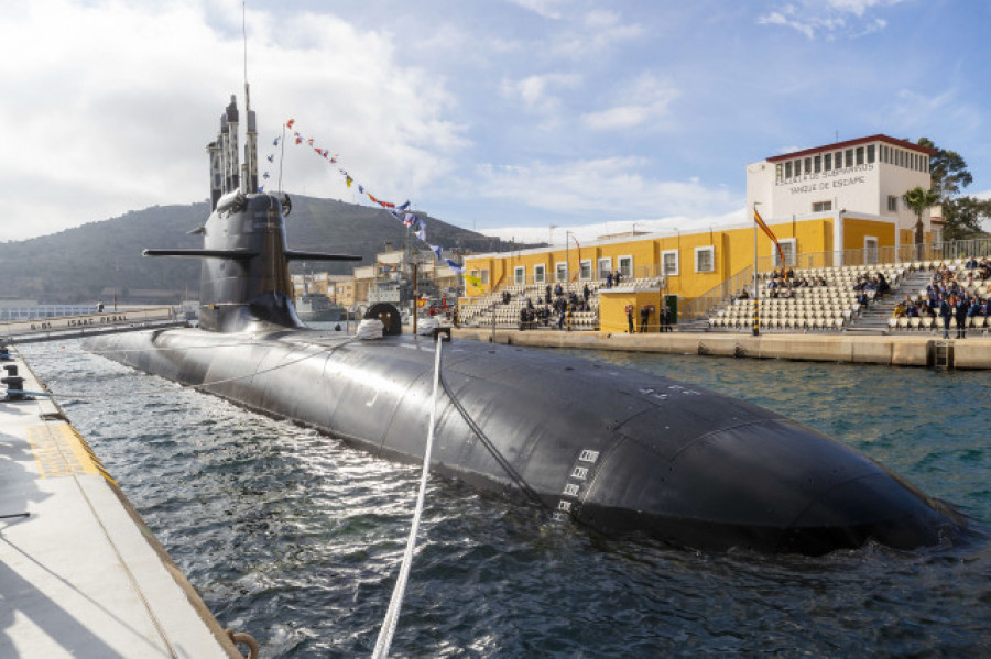 El submarino “Isaac Peral” llega este viernes a Galicia siguiendo su primera navegación