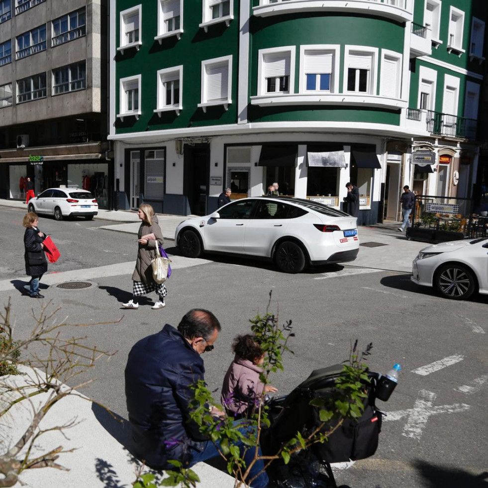 Los taxis estarán esta semana en Conde Vallellano mientras se pinta la parada nueva